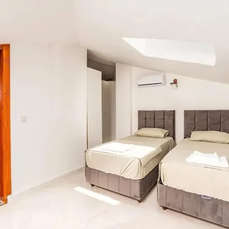 Hotel Sah Bezirgan
